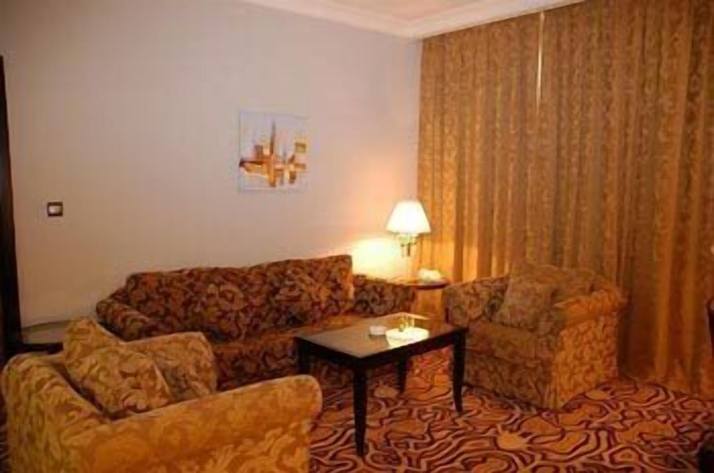 Sharjah Palace Hotel Ngoại thất bức ảnh