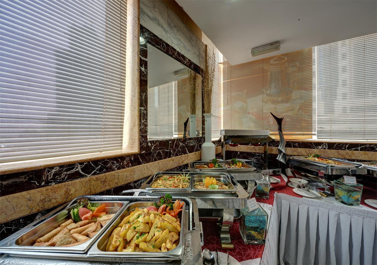 Sharjah Palace Hotel Ngoại thất bức ảnh
