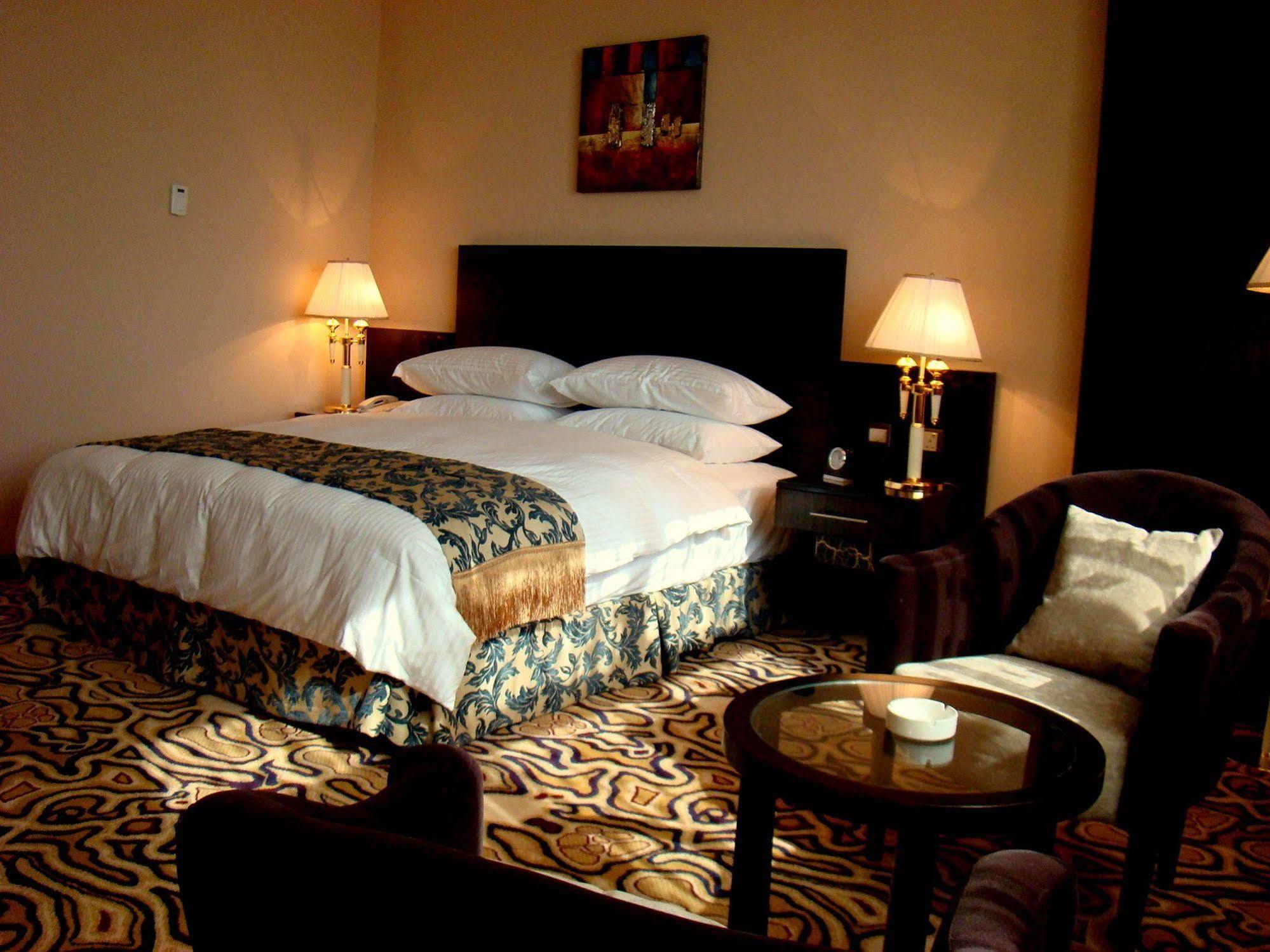 Sharjah Palace Hotel Ngoại thất bức ảnh