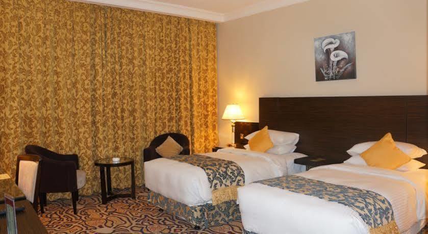 Sharjah Palace Hotel Ngoại thất bức ảnh